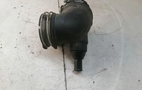 Toyota Prius (XW30) Air intake duct part 1788037100 1788137120