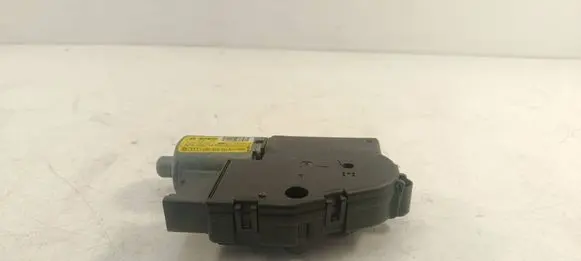Volkswagen Tiguan Sunroof motor/actuator 8R0959591A