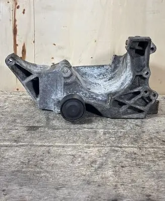 BMW 3 E92 E93 Generator/alternator bracket 7802639 11167802639