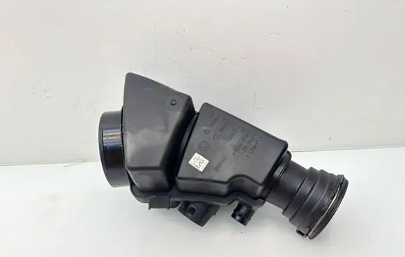 BMW 3 G20 G21 Intake resonator 8656981