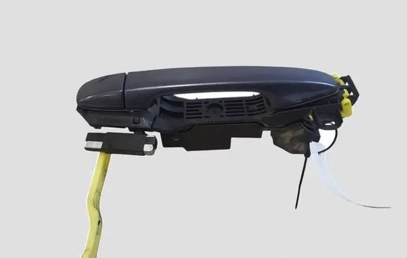 Toyota Avensis T270 Rear door exterior handle