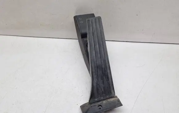 BMW 5 E60 E61 Accelerator throttle pedal 6766930 35406766930