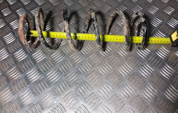 Audi A6 S6 C5 4B Rear coil spring