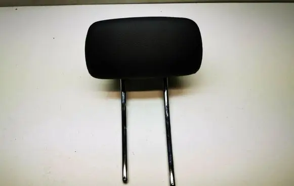 Mercedes-Benz C W204 Rear seat headrest 