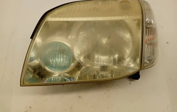 Nissan X-Trail T30 Headlight/headlamp