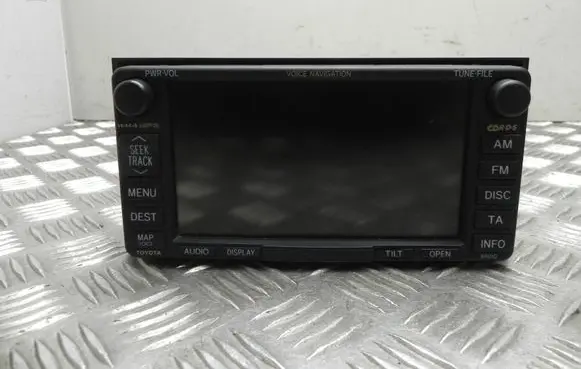 Radio/CD/DVD/GPS head unit