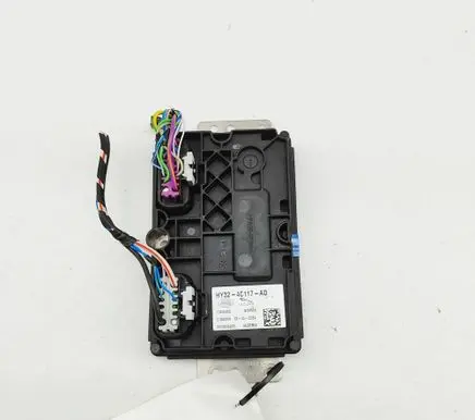 Land Rover Defender Gearbox control unit/module HY324C117AD 10405455