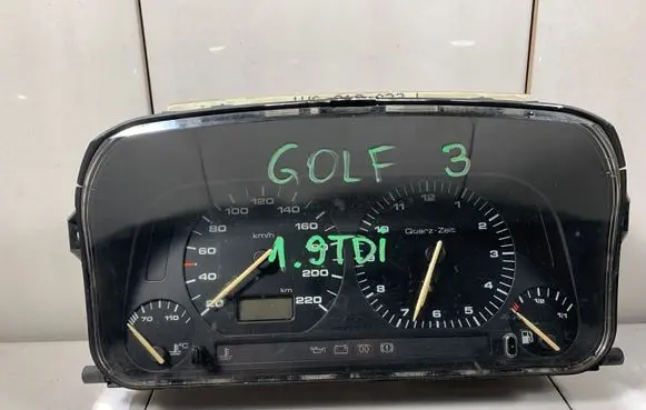 Volkswagen Golf III Speedometer (instrument cluster) 1H6919033L