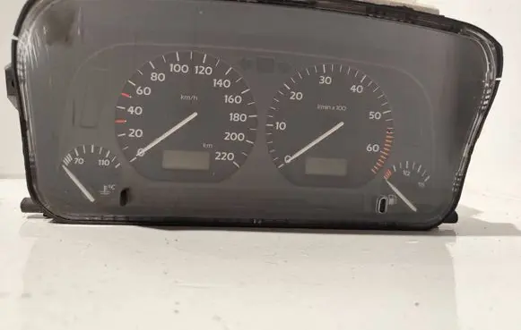 Speedometer (instrument cluster)