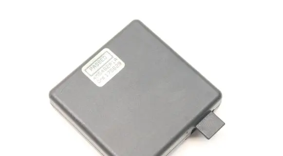 Mitsubishi Pajero Alarm control unit/module 4M5462A1A