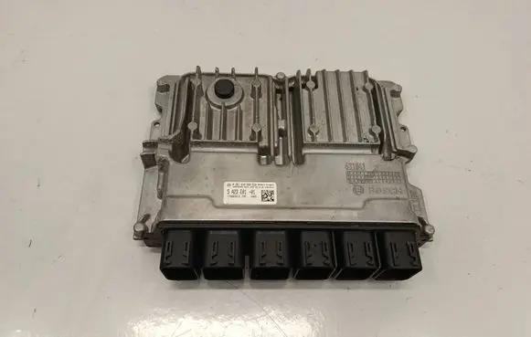 BMW 1 F40 Engine control unit/module 5A23E01