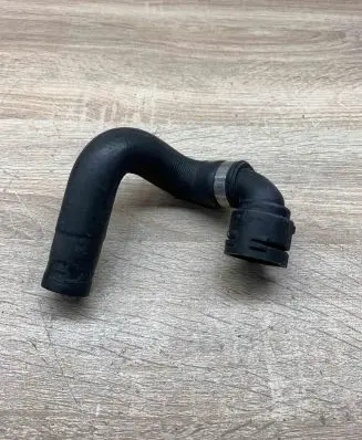 BMW X5 E70 Engine coolant pipe/hose 7503386