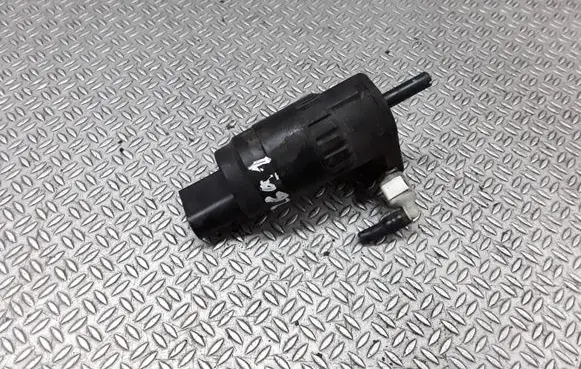 Volkswagen Golf Plus Windscreen/windshield washer pump 1K6955651