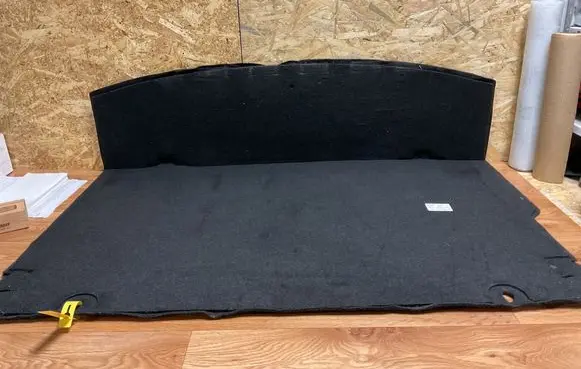 Renault Megane III Trunk/boot floor carpet liner 849020030R 300201377 060213T2