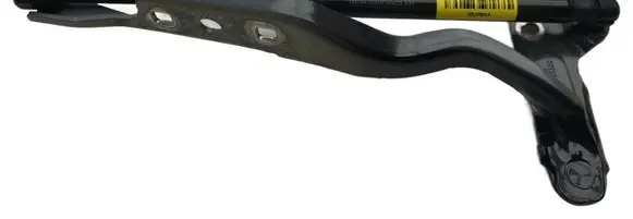 Engine bonnet/hood hinges