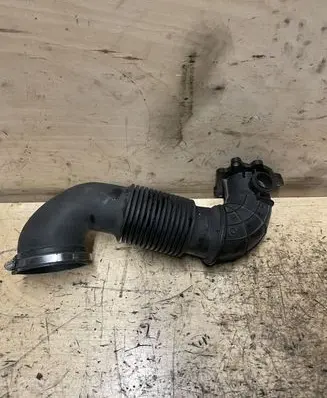 Jaguar F-Pace Turbo air intake inlet pipe/hose GJ329F876AB
