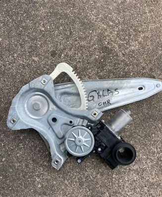 Toyota C-HR I Rear door window regulator with motor 69830F4010 30052018 172523