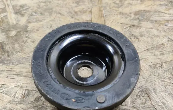 Hyundai i10 Coil spring/strut mount 54627B9000