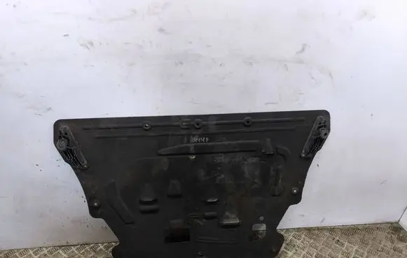 Volvo V60 Engine splash shield/under tray 31378806