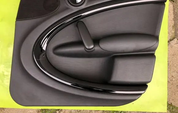 Mini Cooper Countryman R60 Front door card panel trim 9800004