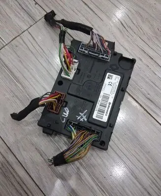 Dacia Sandero II Comfort/convenience module 284B10447R
