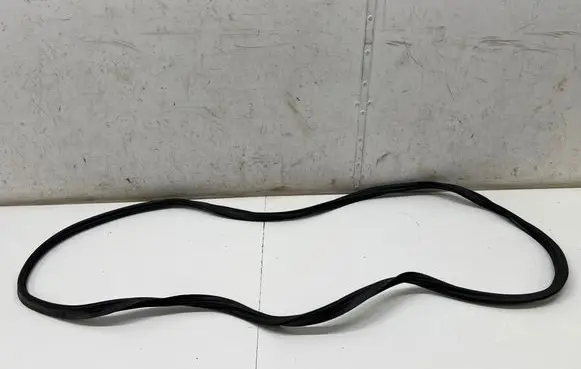 Volkswagen T-Cross Trunk rubber seal (body) 
