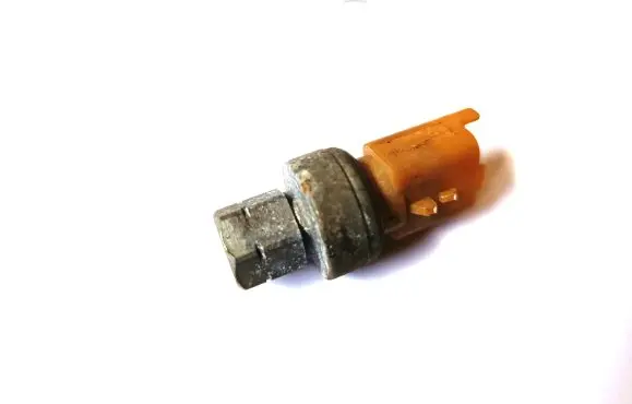 Citroen C4 Cactus Air conditioning (A/C) pressure sensor 9673006380