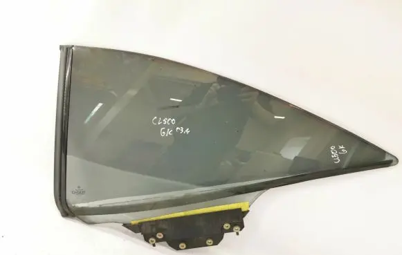 Mercedes-Benz C W203 Rear side window