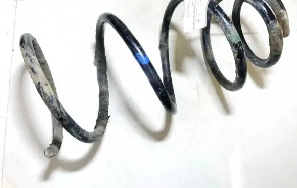Toyota Previa (XR30, XR40) II Front coil spring