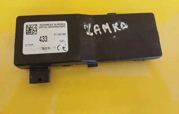 Opel Insignia A Door central lock control unit/module 433