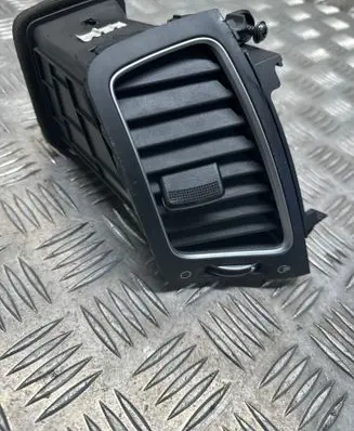 KIA Sorento Dashboard air vent grill cover trim 2P97410105