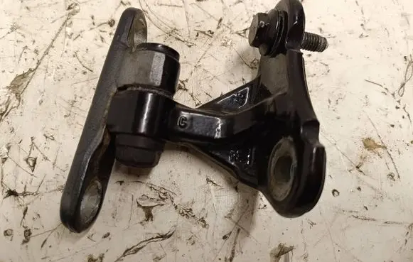 Mercedes-Benz GL X164 Rear door upper hinge