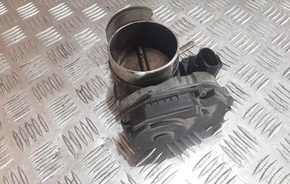 Audi A6 S6 C5 4B Throttle valve