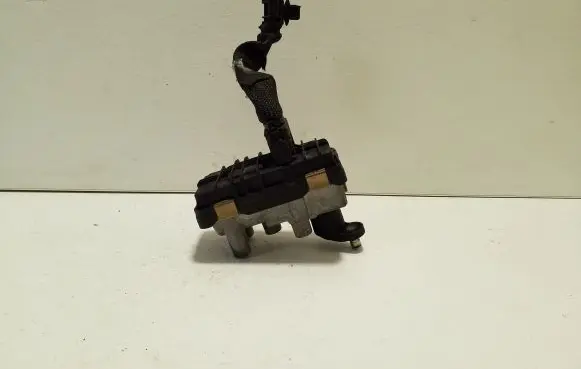 Jaguar XE Turbine electric control actuator 4933519600 6NW01043027