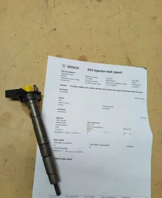 Audi A4 S4 B8 8K Fuel injector 0445116030 2551