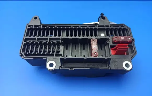 BMW 7 E65 E66 Fuse module 6900583 10688710 6113690058301