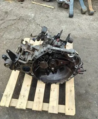 Toyota Avensis T250 Manual 5 speed gearbox 