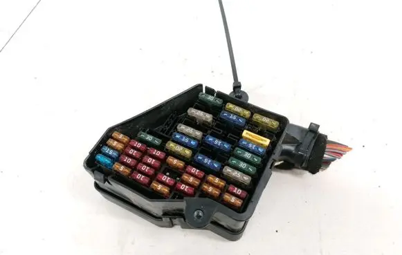 Audi A6 S6 C5 4B Fuse box set