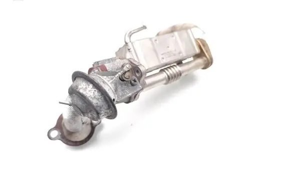Mazda 6 EGR valve R2AA-20304 06A11A-000051