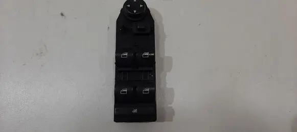 BMW 5 E60 E61 Electric window control switch 6939112