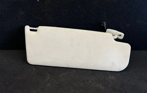 Volkswagen Golf IV Sun visor 3B0857551