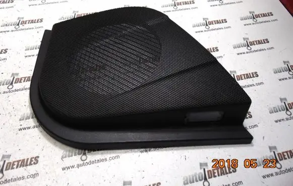 Mercedes-Benz E W211 Front door speaker cover trim A2117200248