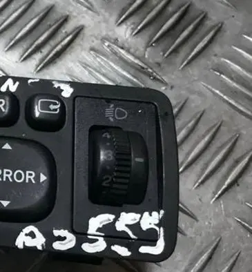 Toyota Avensis T250 Headlight level height control switch 8415205051 84152-05051