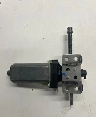 Mercedes-Benz S W221 Seat adjustment motor 0390203255