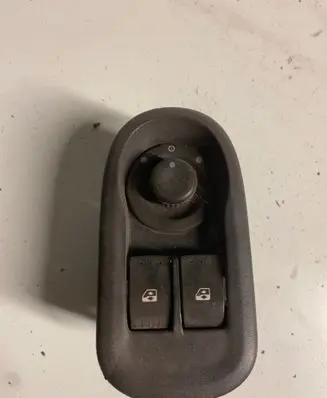 Renault Master III Electric window control switch