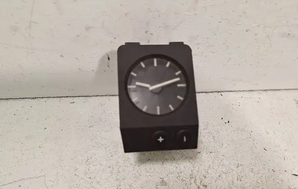 BMW 3 E36 Clock 1387414