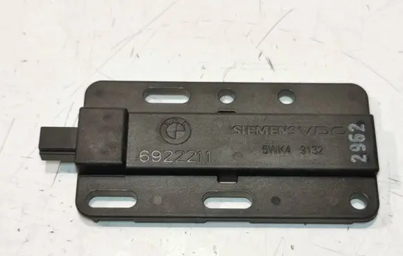 BMW 3 E92 E93 Keyless (KESSY) go control unit/module 6922211