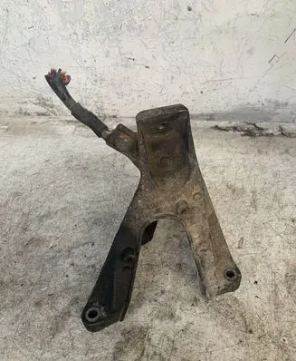 Audi A6 S6 C6 4F Engine mounting bracket