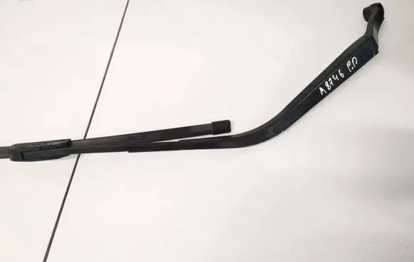 Mitsubishi ASX Front wiper blade arm