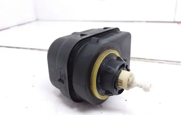 Nissan Almera Headlight level height control switch